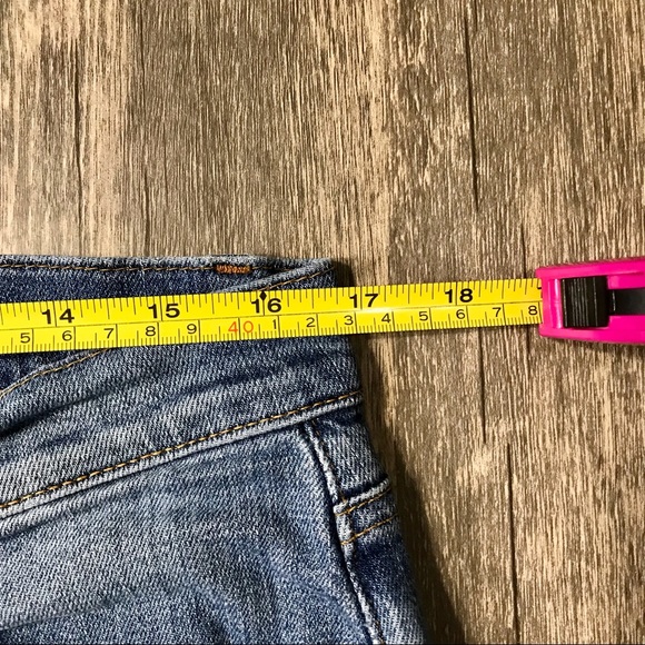 Eileen Fisher Classic Straight Leg Distressed Denim Jeans Size 6, runs large - Picture 13 of 14